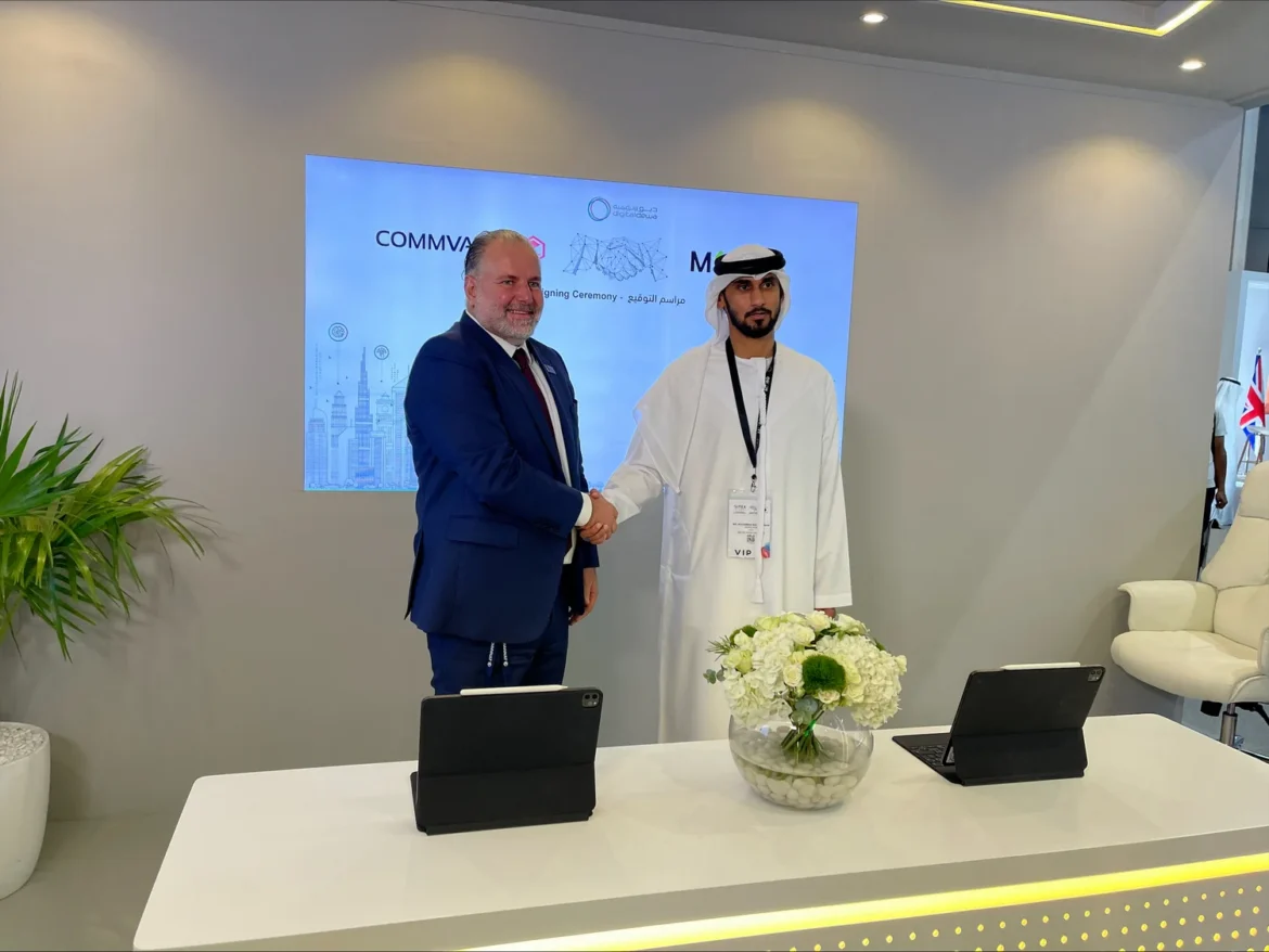 Commvault-Moro Signing 01